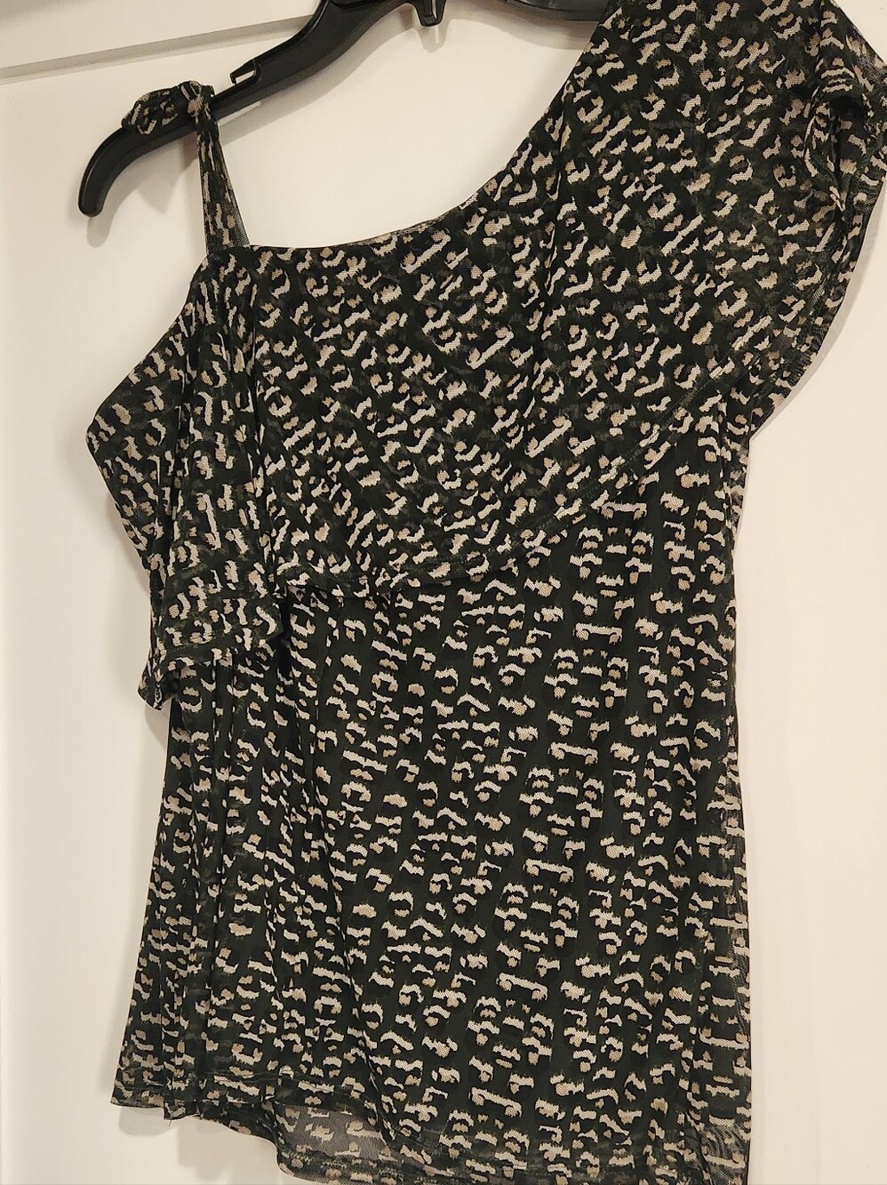 AUW Cold Shoulder Abstract Print Blouse Short Sleeve